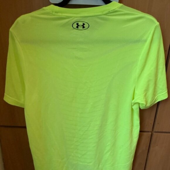 Pre-Loved Unisex Under Armour Athletic Tee - Men's S/Women's M - Picture 3 of 4